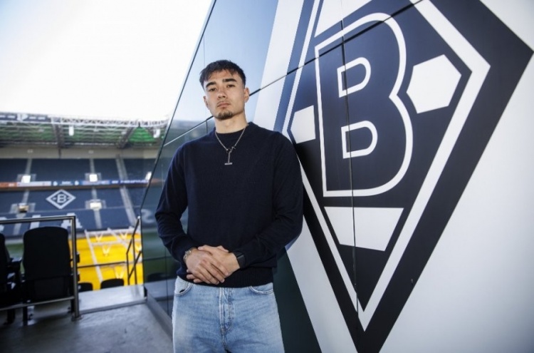 kaiyun官网-韩国归化中场：在家里学会唱韩国国歌 争取10月代表韩国踢巴西队