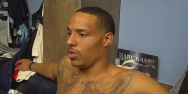 开云-再添一败！换帅难救灰熊 勇士快艇森林狼乐开花