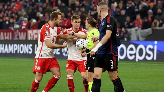 kaiyun官网-拜仁在安联的第100场欧战：凯恩“坐牢”，女裁判抢戏